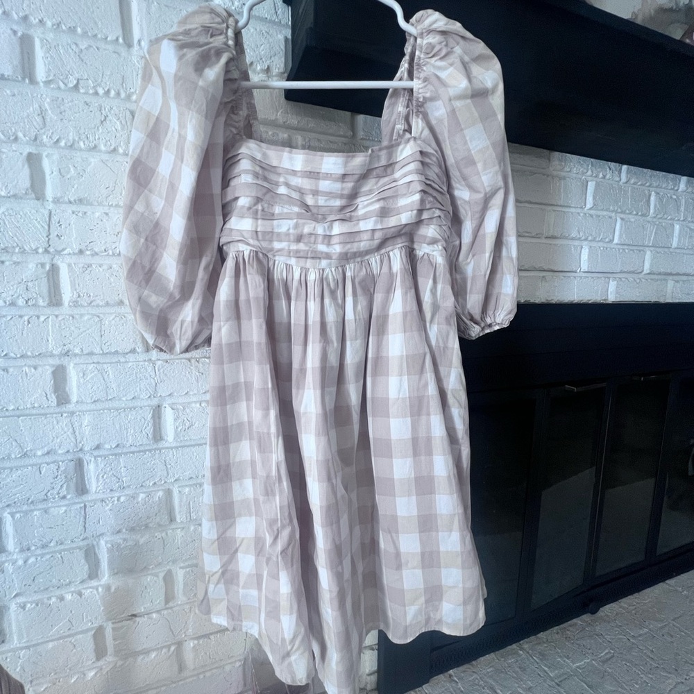 NWT Abercrombie & Fitch Checkered Mini Dress in Cream and White